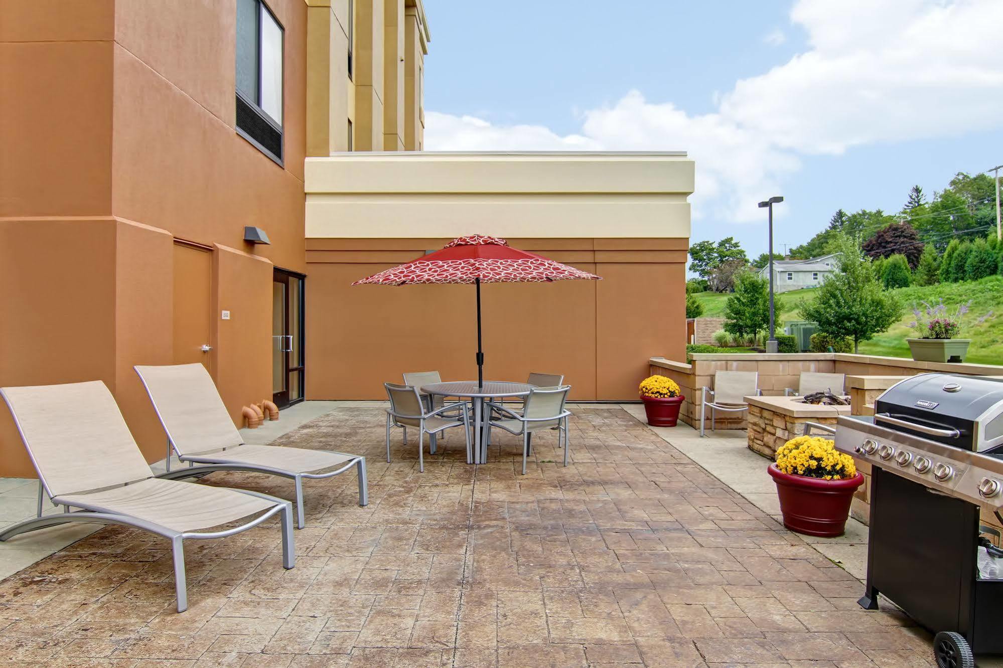 Springhill Suites Erie Kearsarge Екстер'єр фото